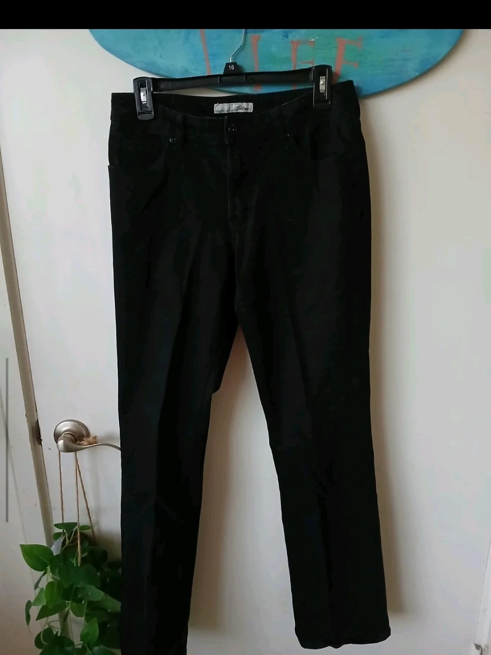 Chicos Black Women's Jeans with Studded Back Pockets - Sz 6 Regular Inseam 31